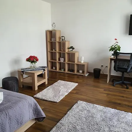 Just Like Home: Cozy Condo Near Iulius Mall Cluj-Napoca