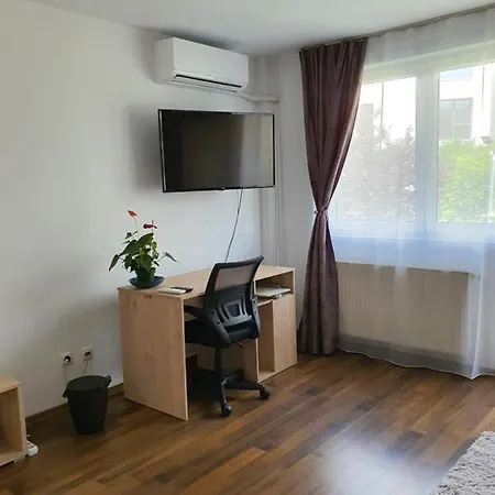Just Like Home: Cozy Condo Near Iulius Mall * Cluj-Napoca