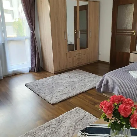 Just Like Home: Cozy Condo Near Iulius Mall